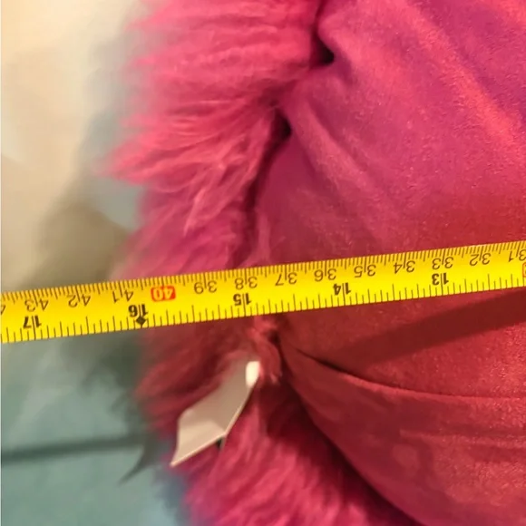 Z Gallerie Mongolian fur Fuchsia Fluffy round Accent Pillows - Picture 7 of 7